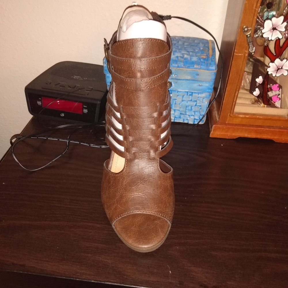 Kiera boots - Picture 4 of 5